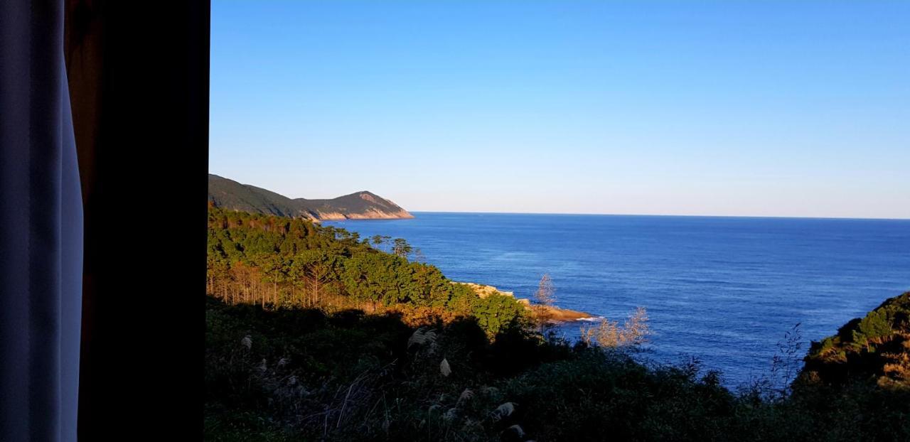 Tsushima Izuhara Pension Eksteriør billede