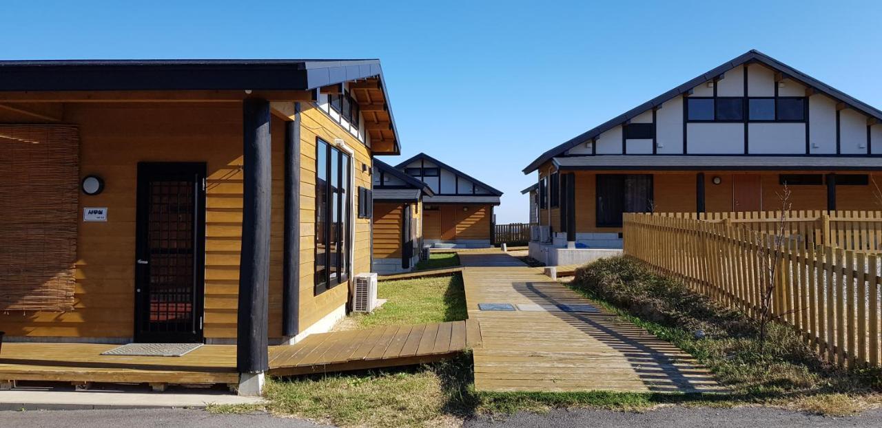 Tsushima Izuhara Pension Eksteriør billede